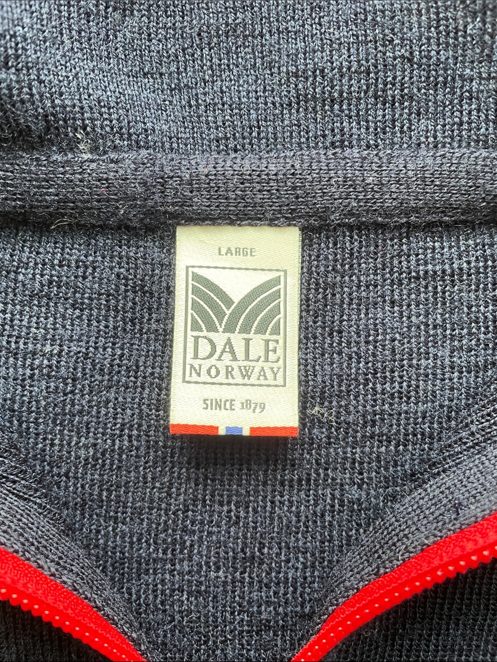 EUC Dale of Norway Geilo Size Large (L) Quarter-Zip Navy, Cream Red Sweater - Picture 14 of 16